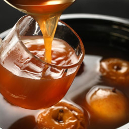 Slow Cooker Spiked Wassail