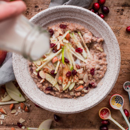 Slow Cooker Steel Cut Oats with Apple and Cranberries