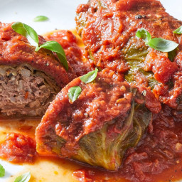 Slow-Cooker Stuffed Cabbage Rolls