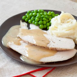 Slow-Cooker Turkey Breast with Gravy