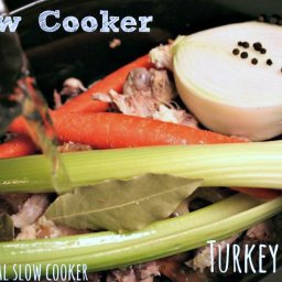 Slow Cooker Turkey Stock