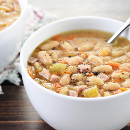 slow-cooker-white-bean-ham-soup-2108997.jpg