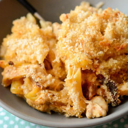Slow Cooker White Cheddar Bacon Mac & Cheese