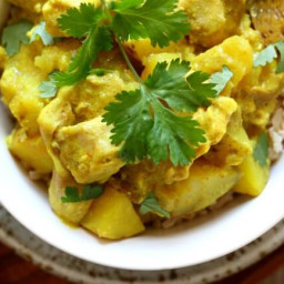 Slow Cooker Yellow Chicken Curry