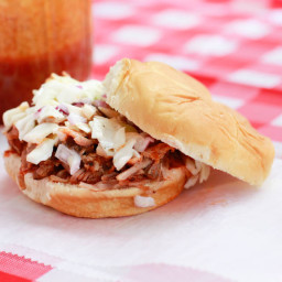 Slow Cooker Buffalo Pulled Pork Sandwiches