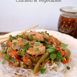 Slow Cooker Sweet Chili Chicken and Vegetables