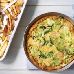 smoked-salmon-pea-and-broccoli-frittata-with-homemade-chips-1325732.jpg