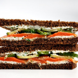 Smoked Salmon Sandwiches With Quick Pickles