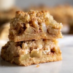 Sneaky Apple Crumble Bars {Keto Friendly and Gluten Free}