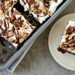 Snickers™ Candy Bar Dump Cake
