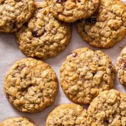 Soft & Chewy Gluten Free Oatmeal Cookies