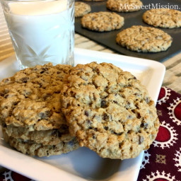 Soft and Chewy Chocolate Chip Oatmeal Cookies