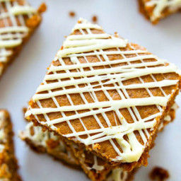 Soft-Baked Gingerbread Cookie Bars