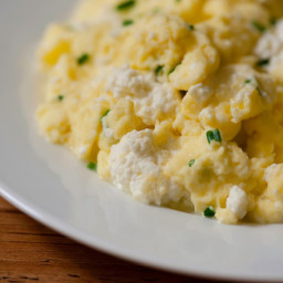 Soft Scrambled Eggs with Ricotta and Chives