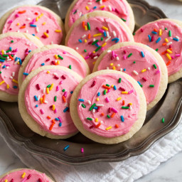 soft-sugar-cookies-recipe-2552167.jpg