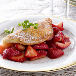 Soufflé Omelet With Balsamic Strawberries