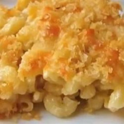 Southern Mac & Cheese Pie