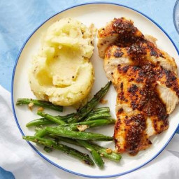 Southern-Spiced Chicken with Buttermilk Mashed Potatoes & Green Beans