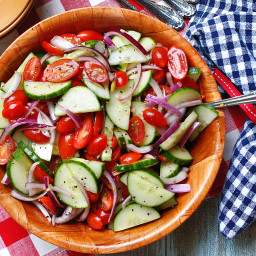 Southern Tomato Cucumber Salad with Vinegar Dressing