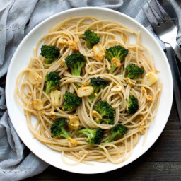 Spaghetti Aglio e Olio w/Broccoli