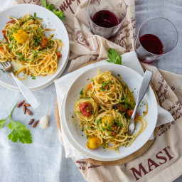 Spaghetti aglio e olio with slow-roasted tomatoes