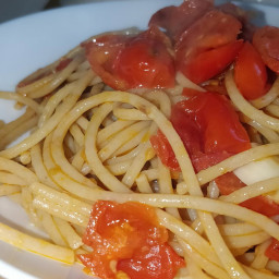 spaghetti-aglio-olio-2397242.jpg