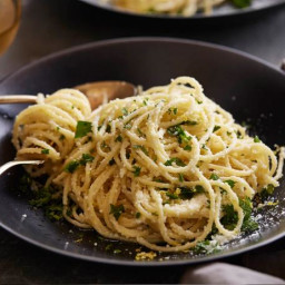 Spaghetti al Limone: Spaghetti with Lemon Sauce