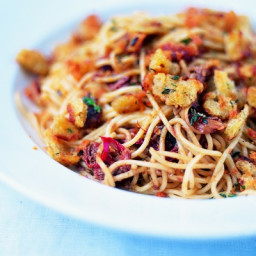 Spaghetti with anchovies, dried chilli & pangrattato