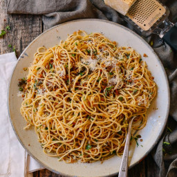 Spaghetti with Breadcrumbs and Anchovies