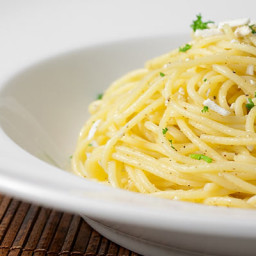 Spaghetti with Butter and Cheese