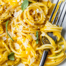 Spaghetti with Butternut Leek Parmesan Sauce