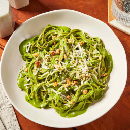 Spaghetti with Creamy Lemon-Spinach Sauce: The Tastiest Way to Eat More Veg
