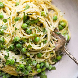 Spaghetti with Goat Cheese, Mint and Peas