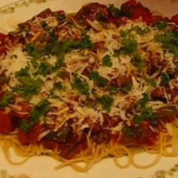 Spaghetti with Italian Sausage and Peppers