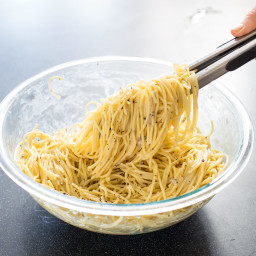 Spaghetti with Pecorino Romano and Black Pepper (Cacio e Pepe)