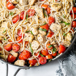 Spaghetti with Sauteed Chicken and Grape Tomatoes