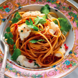 Spaghetti With Shrimp and Chili Pepper