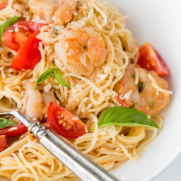 Spaghetti with Shrimp in a Creamy Tomato Sauce