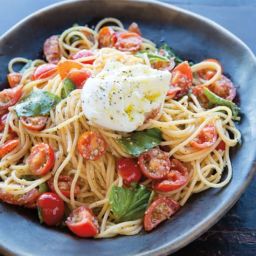 Spaghetti with Tomatoes, Basil and amp; Burrata
