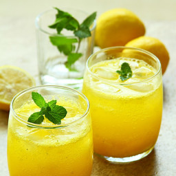 Sparkling Mango Mint Lemonade
