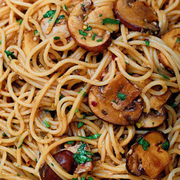 Spelt Spaghetti with Spicy Sesame Mushrooms