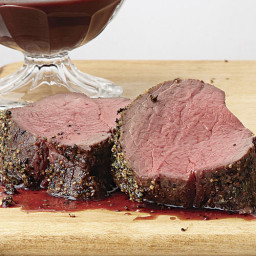 Spice-Rubbed Roast Beef Tenderloin with Red Wine Sauce