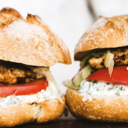 spice-rubbed-sustainable-fish-sliders-1861102.jpg