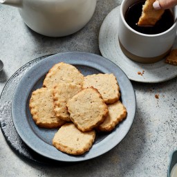 Spiced Poppy Seed Shortbread Cookies