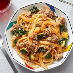 Spiced Pork & Bucatini Pasta with Zucchini & Spinach