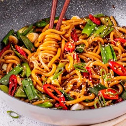 Spicy Asian Noodles (Ready In Just 10 Minutes!)