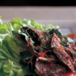 spicy-beef-salad-2476224.jpg