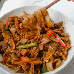 Spicy Black Pepper Ho Fan (Rice Noodles)
