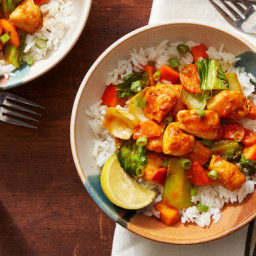 Spicy Chicken & Vegetable Stir-Fry with Persimmon Rice