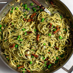 Spicy Clam Pasta With Bacon, Peas and Basil